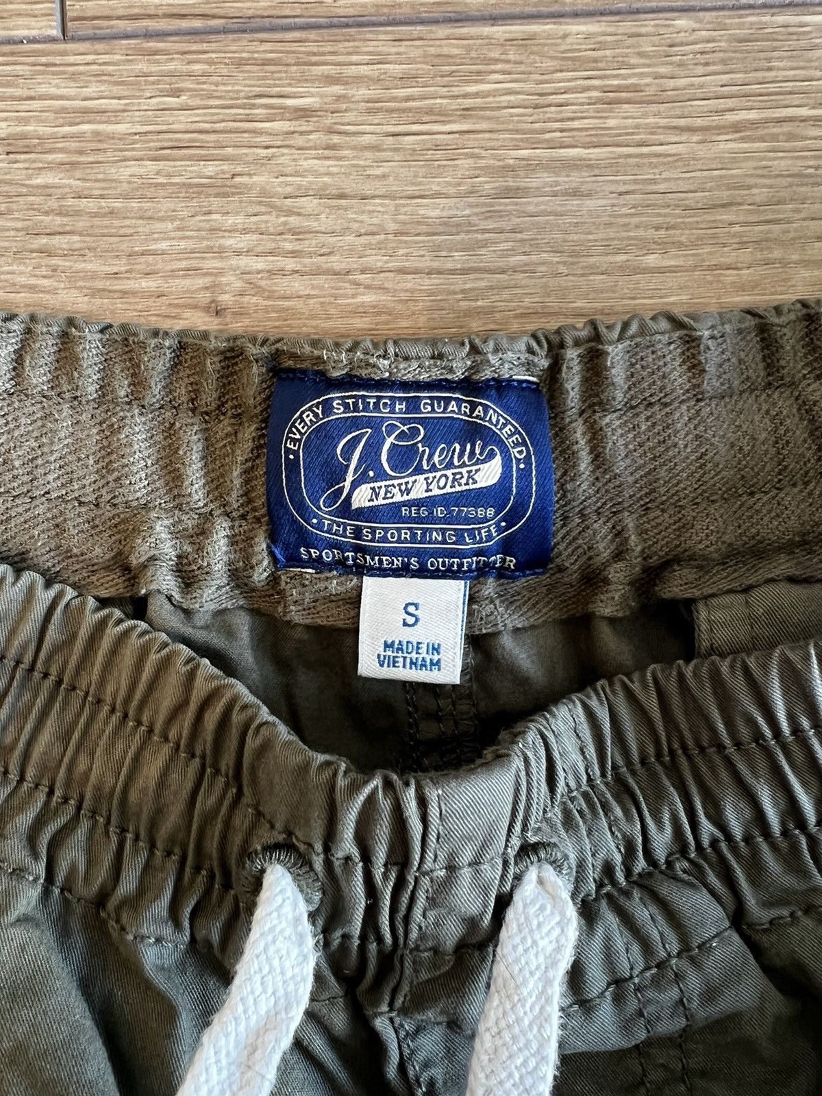 J.Crew J.Crew 6” dock short size S - Misty Olive Size US 30 / EU 46 - 3 Thumbnail