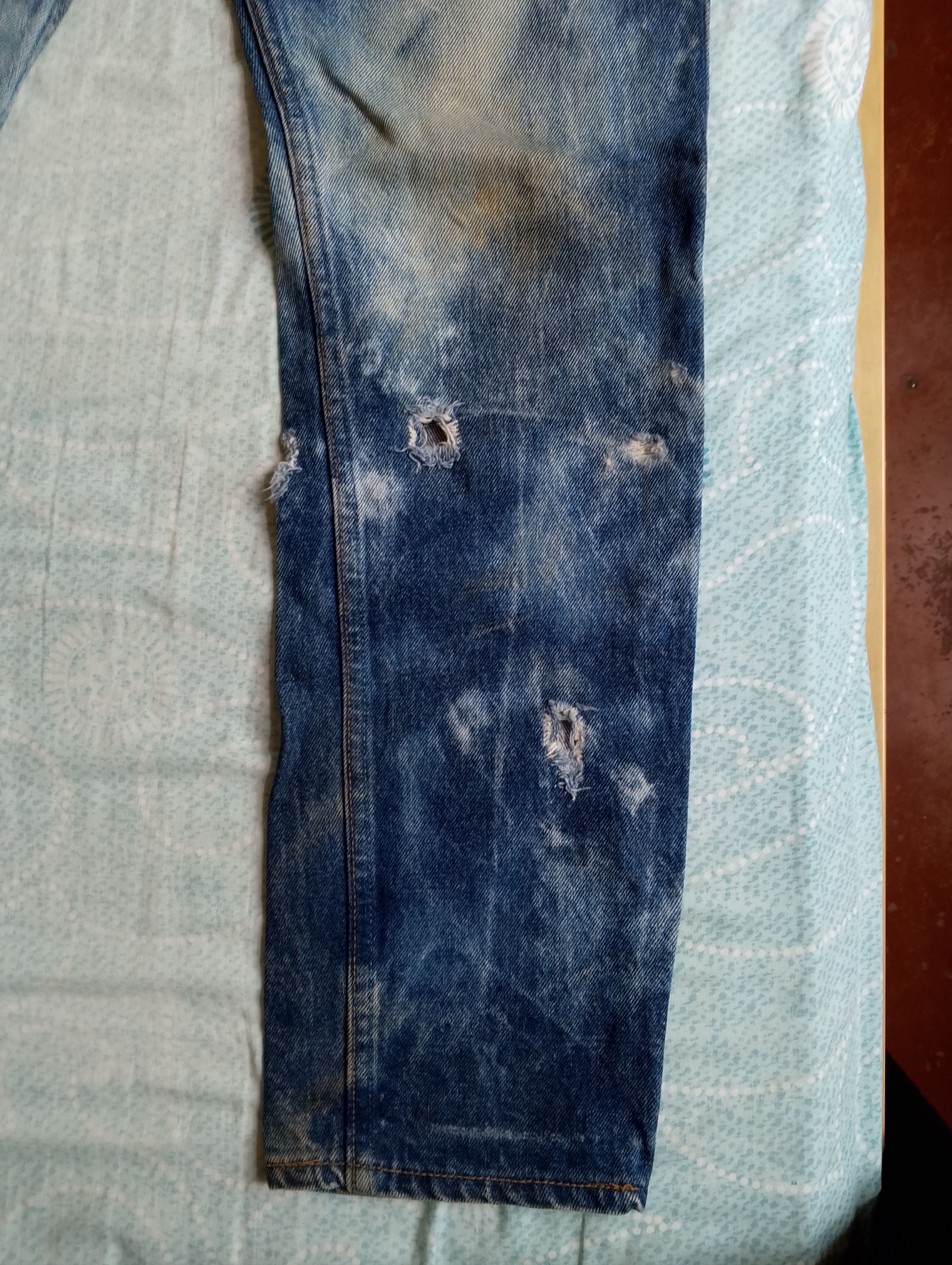 Levi's Vintage Clothing Vintage Thrashed Distressed Levi’s 501 Jeans Size US 31 - 5 Thumbnail