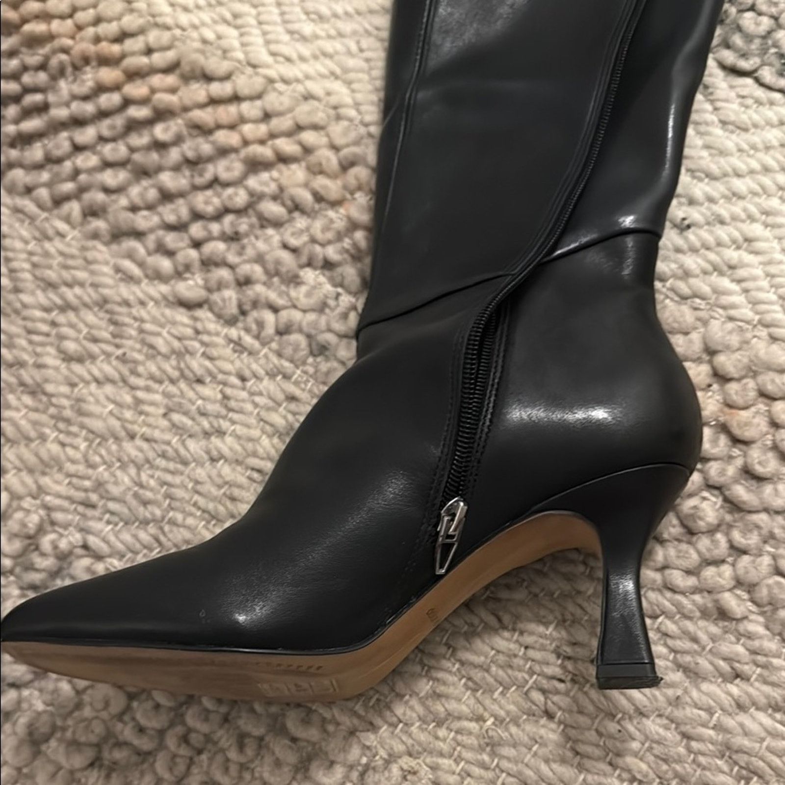 Dolce Vita NWT Dolve vita knee high Women's Boots Size 9 Size US 9 / IT 39 - 11 Thumbnail
