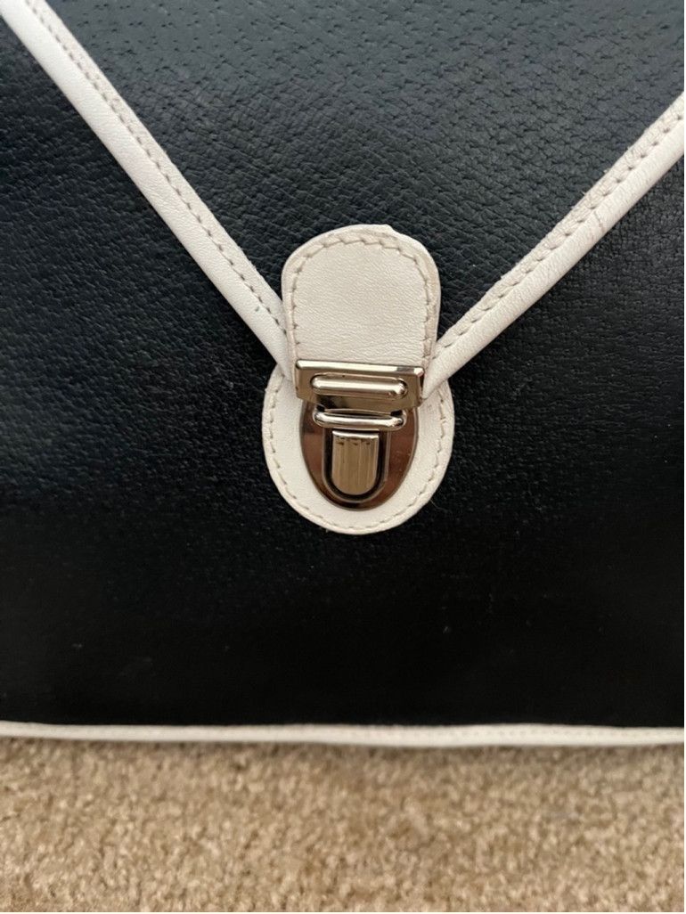 Vintage I magnin blue white leather front flap shoulder bag
