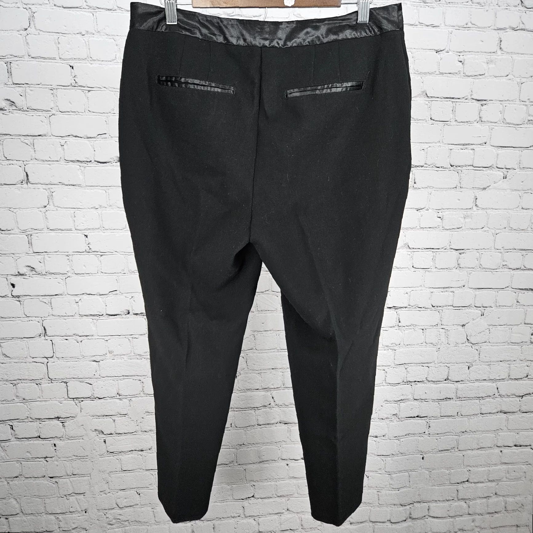 Vintage Chico's Black Mid Rise Satin Trim Tapered Ankle Pants Women's 1.5 10 32in Inseam 27in Modern City Preppy Pockets Stretch Easy Care Size 26" / US 2 / IT 38 - 2 Thumbnail