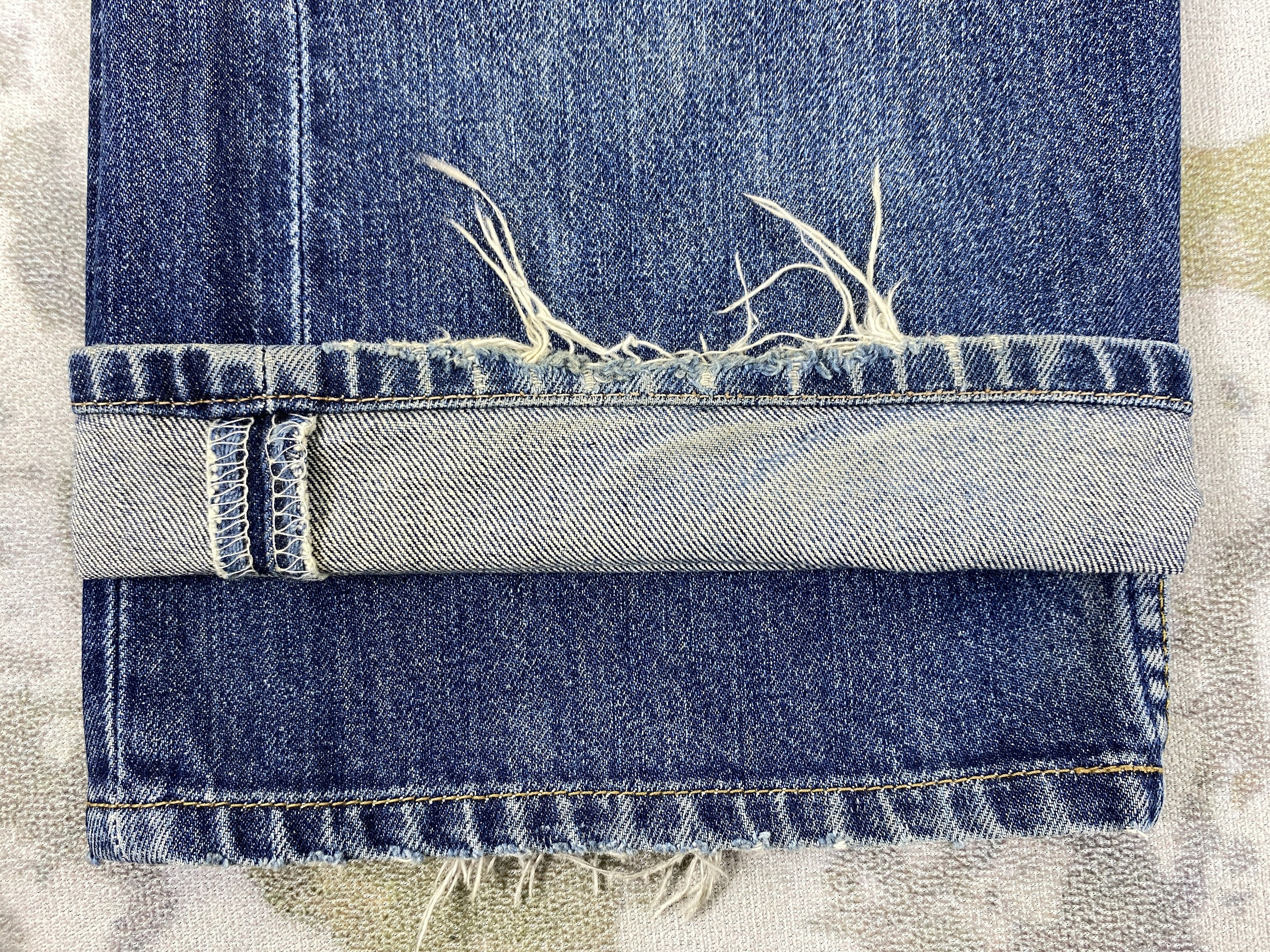 Levi's Dark Blue Distressed Vintage Levi's 506 Denim -JN683 Size US 33 - 12 Thumbnail