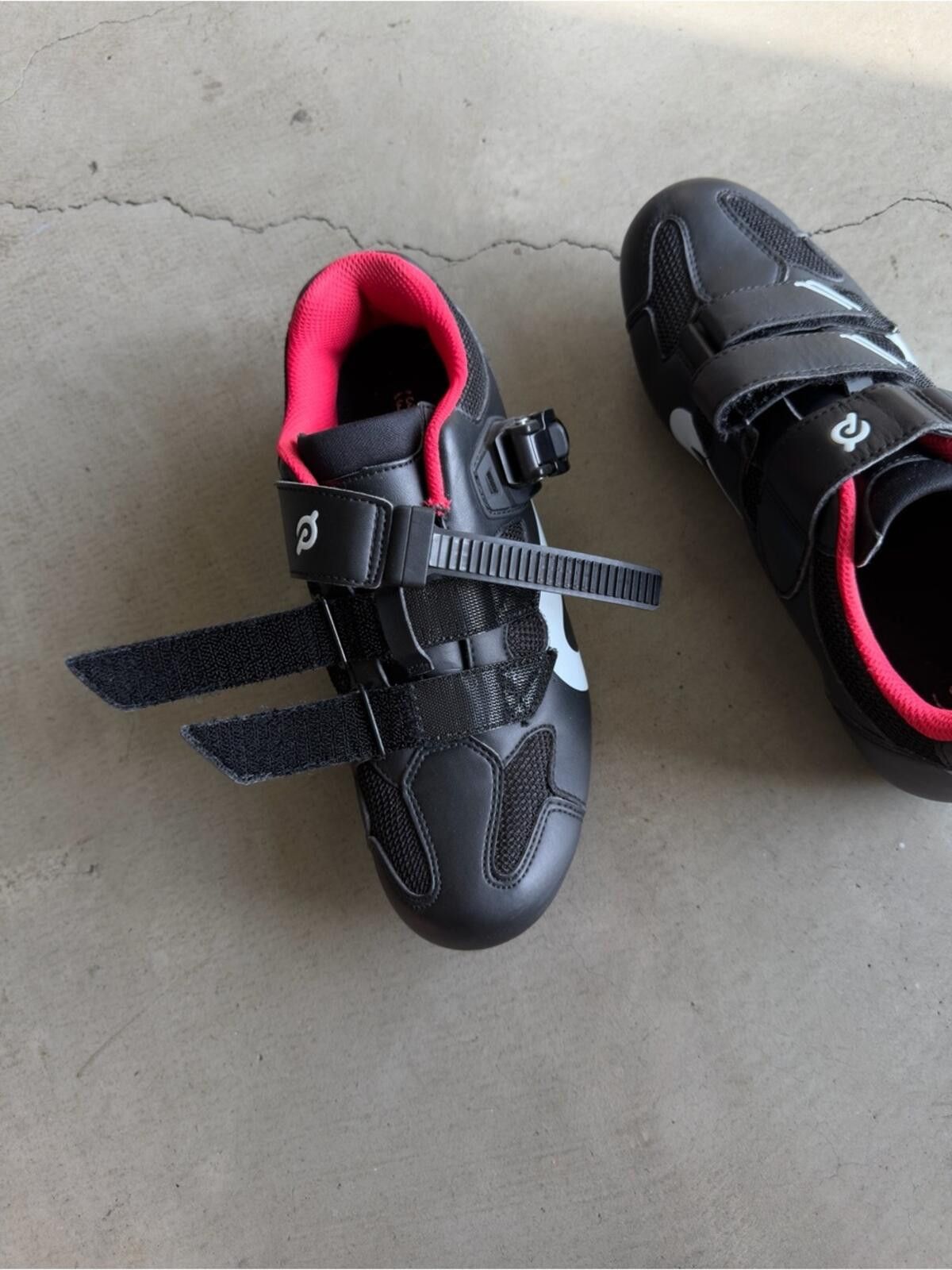 Peloton Peloton Cycling Shoes / EU 39 / Black Size US 8 / IT 38 - 2 Thumbnail