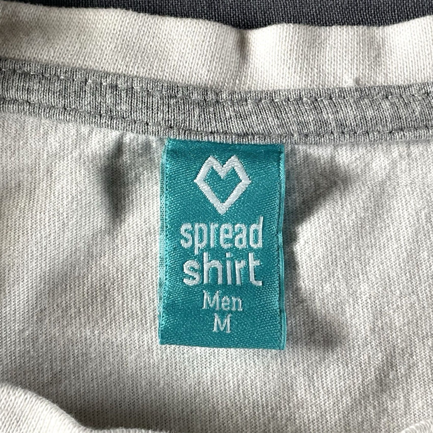 Vintage Vampire Weekend Shirt Men’s Medium October 3 2019 Soccer Mommy San Diego SDSU M & M White T-Shirt Men Regular XS? Size US M / EU 48-50 / 2 - 3 Thumbnail
