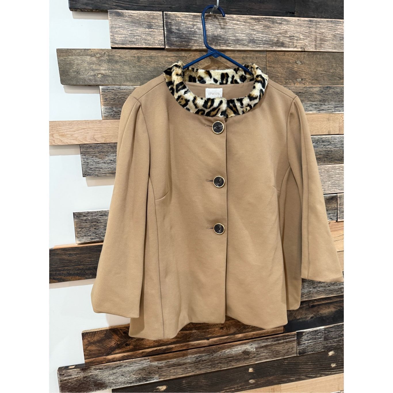 Chicos Chicos Jacket Tan Brown Faux Fur Collar Buttons 3/4 Sleeves Size L / US 10 / IT 46 - 2 Thumbnail