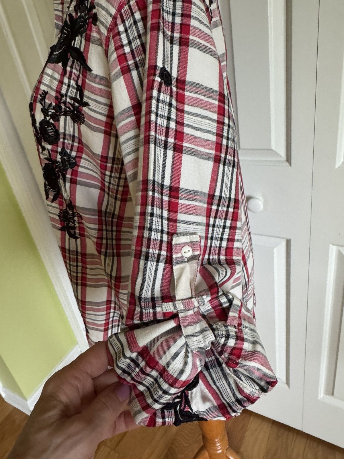 Zara ZARA Women Plaid Shirt Embroidered Flowers M Size M / US 6-8 / IT 42-44 - 6 Thumbnail