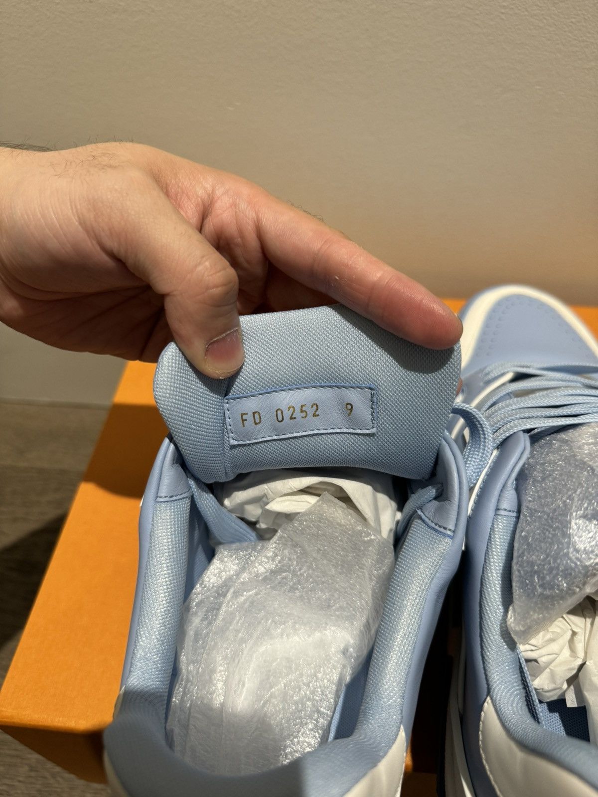 Louis Vuitton Louis Vuitton Trainer UNC Size US 9 / EU 42 - 8 Thumbnail