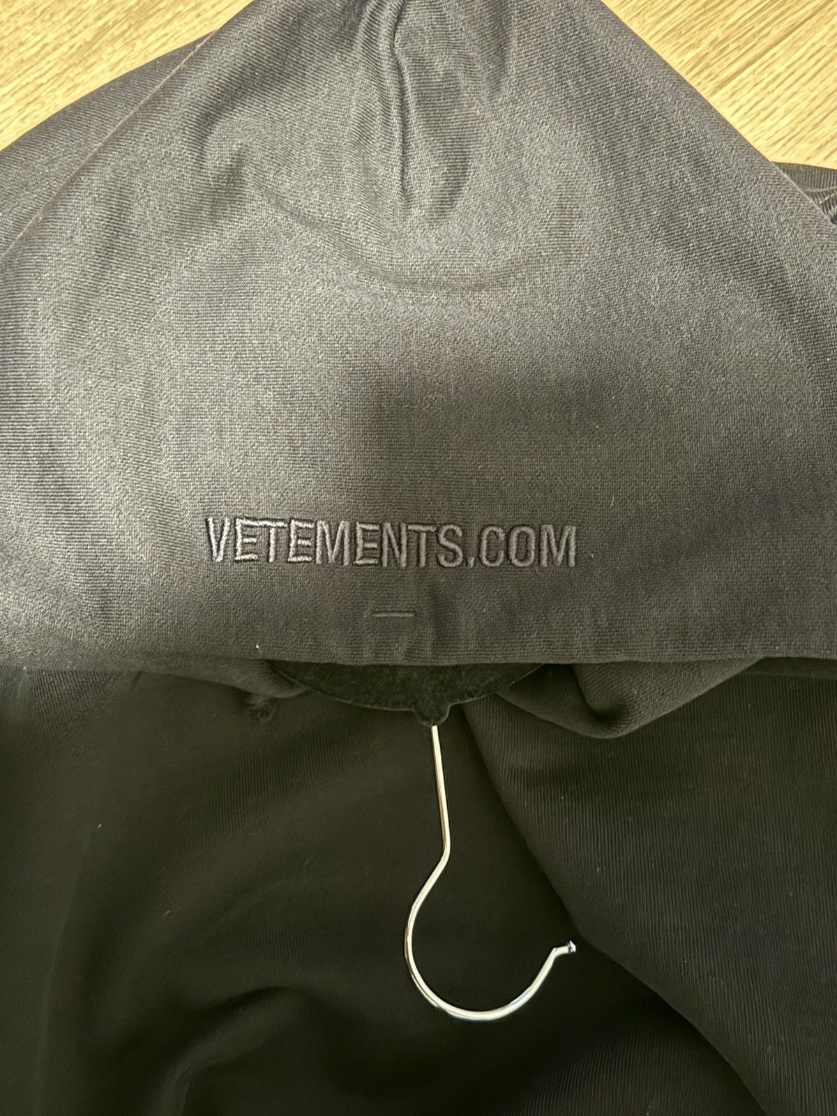 Vetements Vetements.com Hoodie (Black) Size US M / EU 48-50 / 2 - 3 Thumbnail