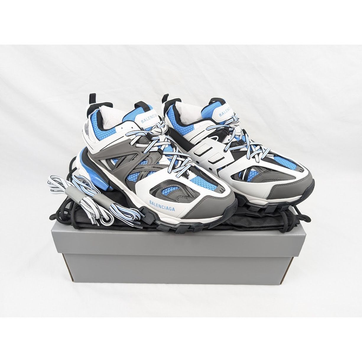 Balenciaga o1rshd1 Rubber Track Sneakers in Multicolor Size US 11 / EU 44 - 21 Thumbnail