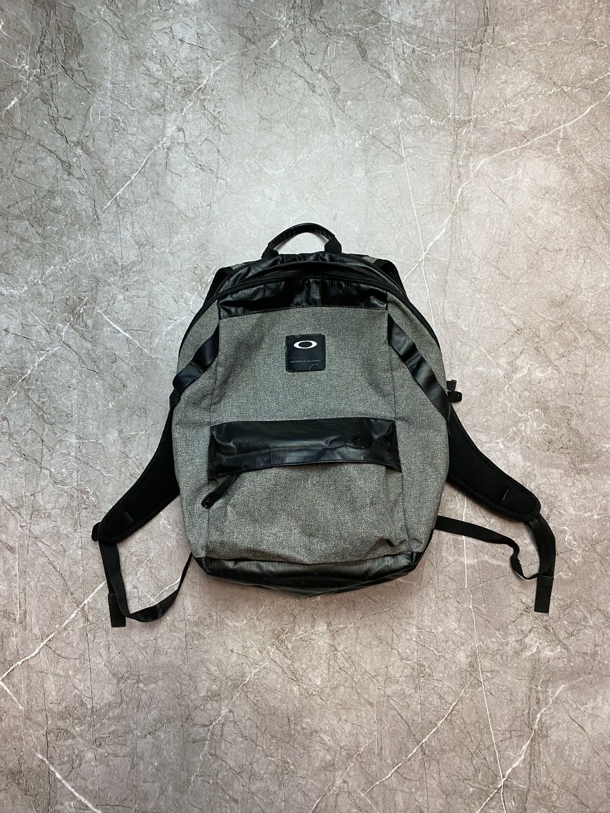 Oakley holbrook 20l lx backpack hotsell