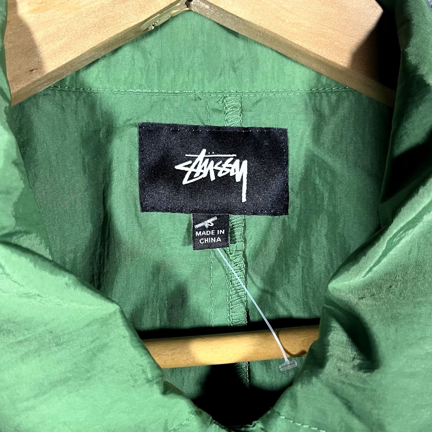 Vintage VINTAGE Stussy Nylon Green Chore Shirt Jacket Windbreaker S Women Coaches Adult Small Size S / US 4 / IT 40 - 4 Thumbnail