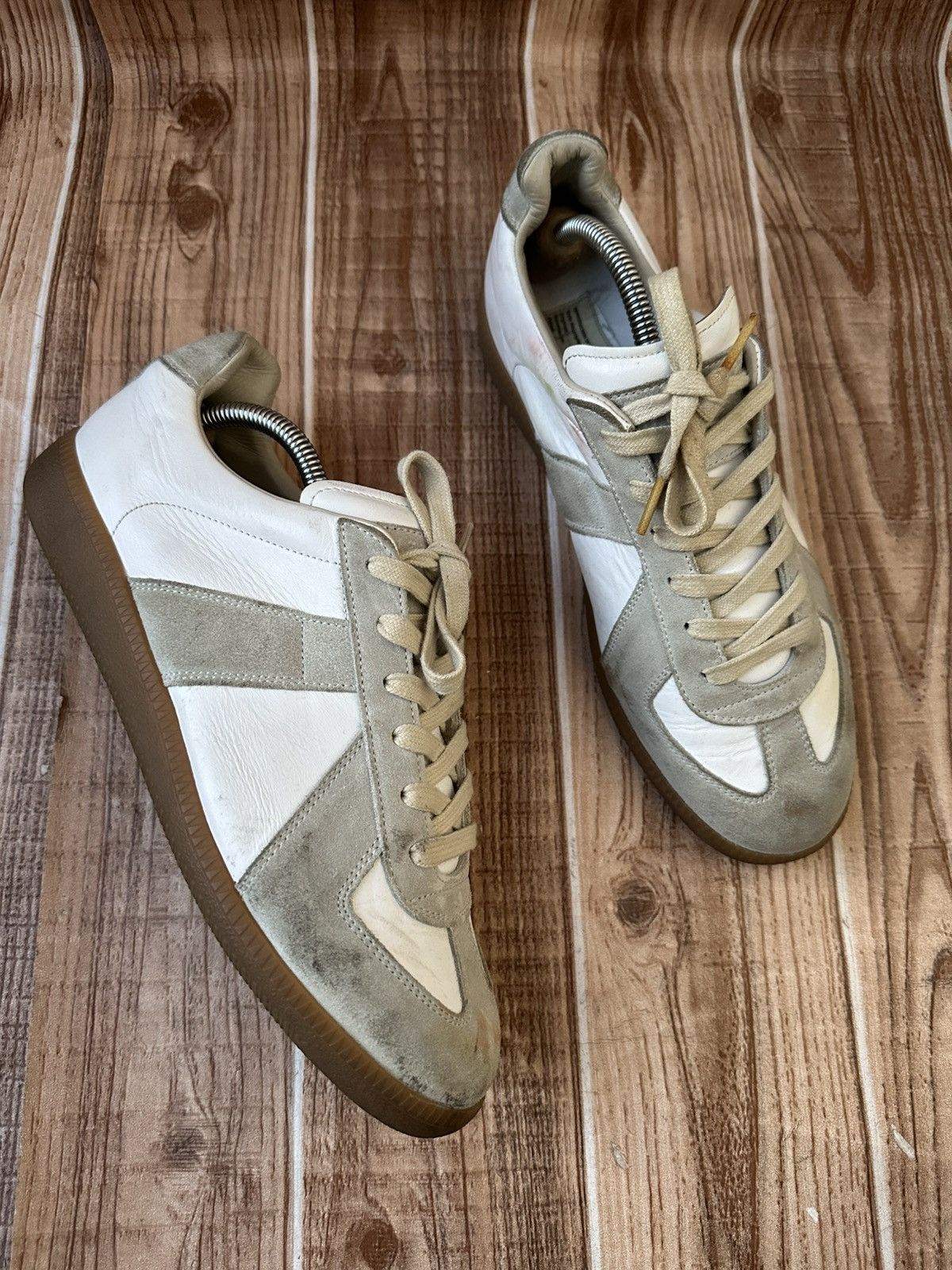 Maison Margiela Maison Margiela REPLICA GAT Gray/White Lowtop Sneaks Size US 8 / EU 41 - 15 Thumbnail