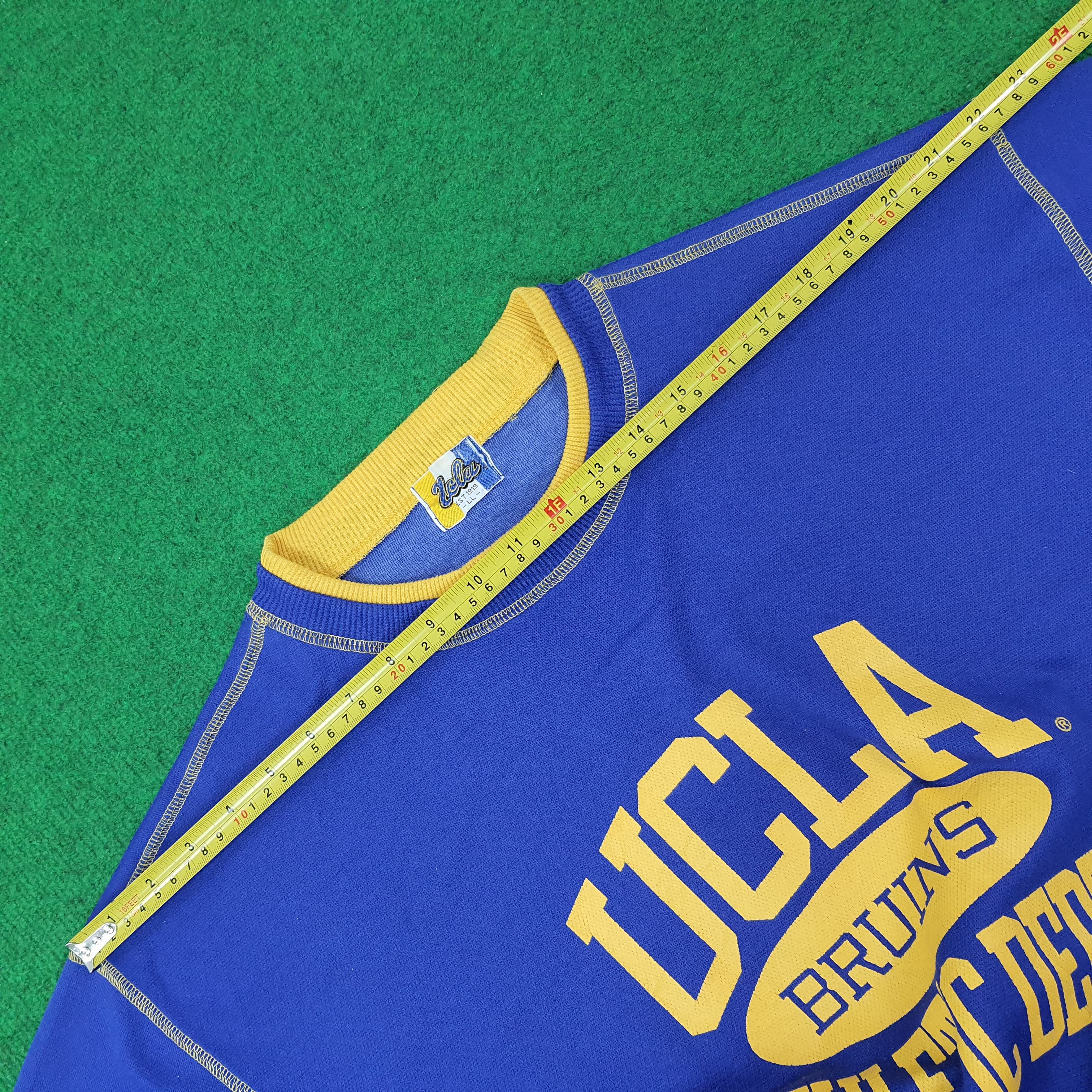 Other Vintage UCLA Bruins Athletic Dept. Sports Sweatshirt C238N9 Size US L / EU 52-54 / 3 - 8 Thumbnail