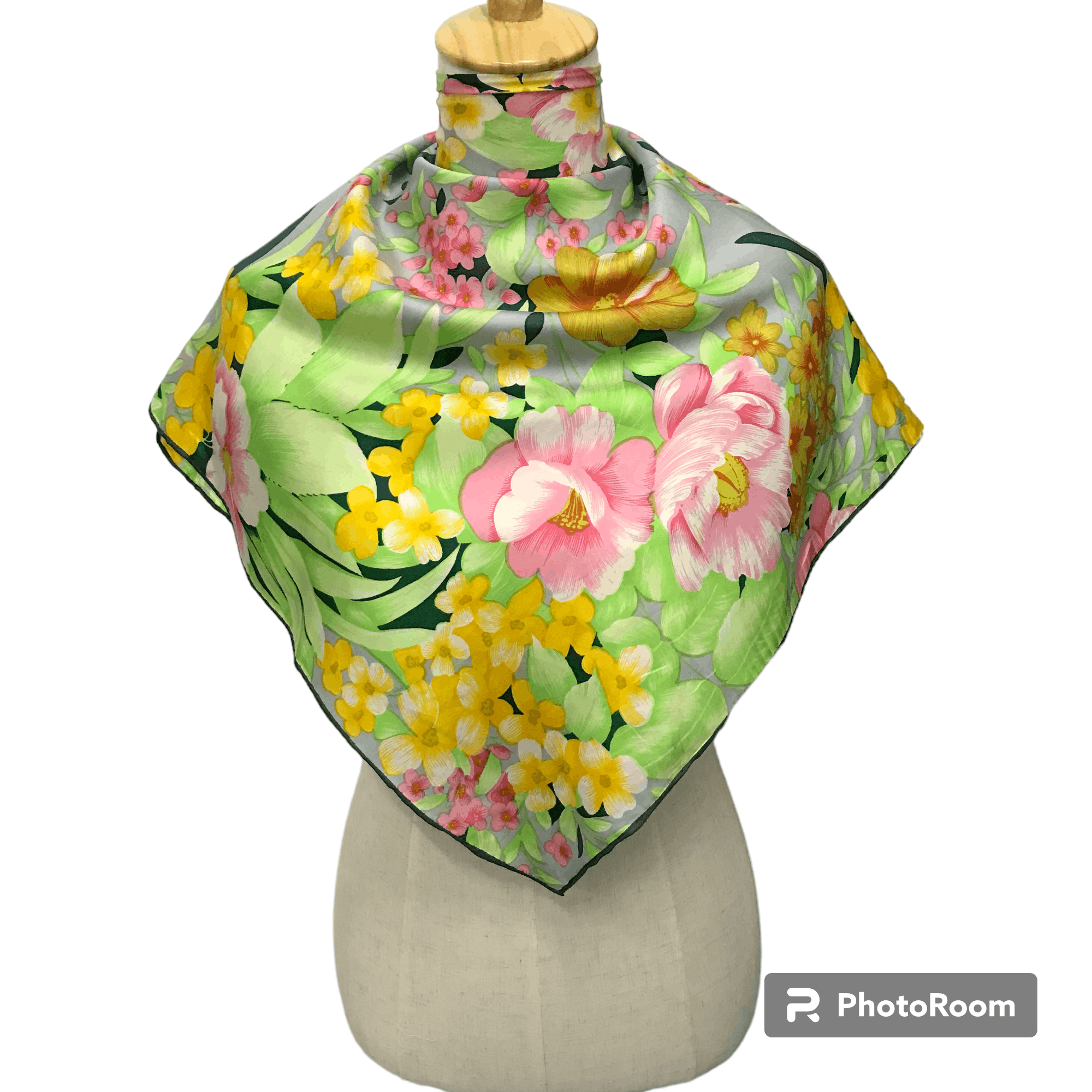 Japanese Brand Vintage Luxury Floral Silk Scarf M156 Size ONE SIZE - 1 Thumbnail