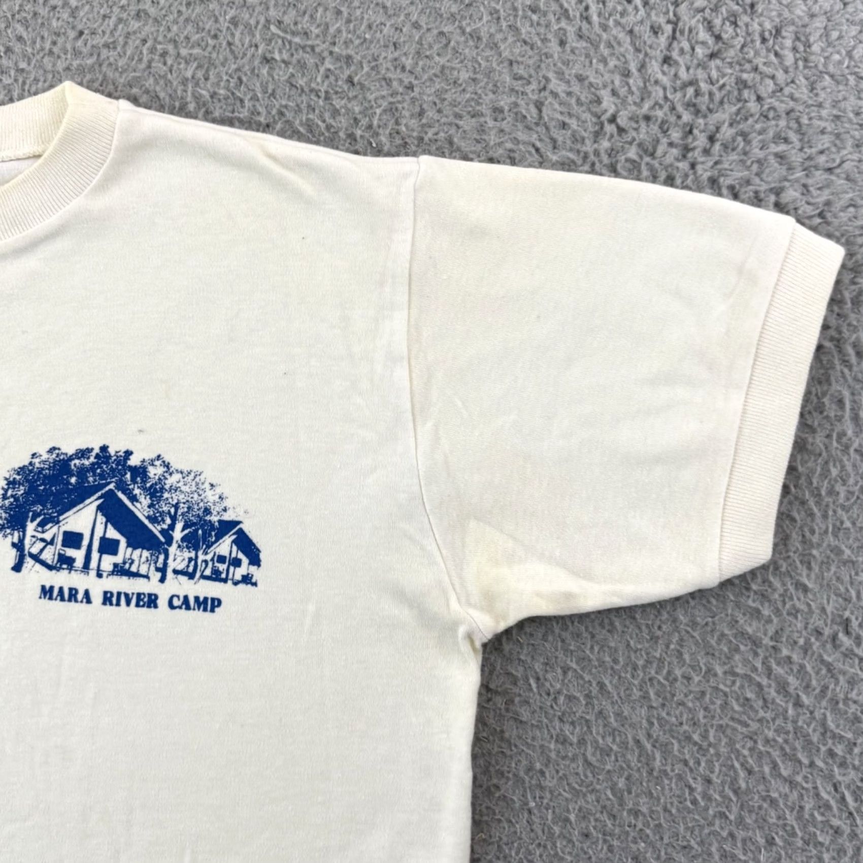Vintage VINTAGE Kenya T-Shirt Adult Medium White 80s Graphic Print Short Sleeve Cotton Knit Logo Kenya 80s USA Mens Size US M / EU 48-50 / 2 - 5 Thumbnail