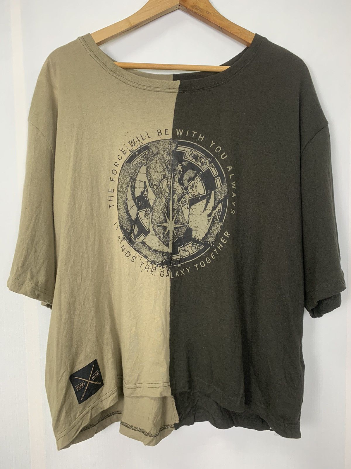 Star Wars Star Wars Women’s Tee Size US L / EU 52-54 / 3 - 2 Thumbnail