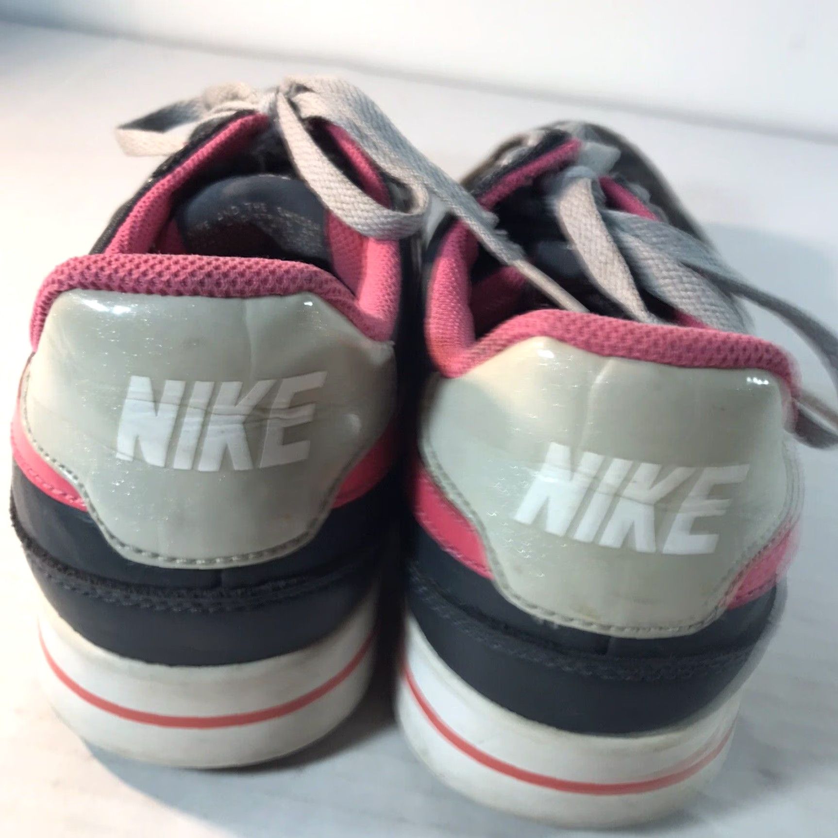 Nike Nike Sneakers Womens Athletic Leather Low Top Size 8.5 Pink Gray Comfortable Casual Size US 8.5 / IT 38.5 - 4 Thumbnail