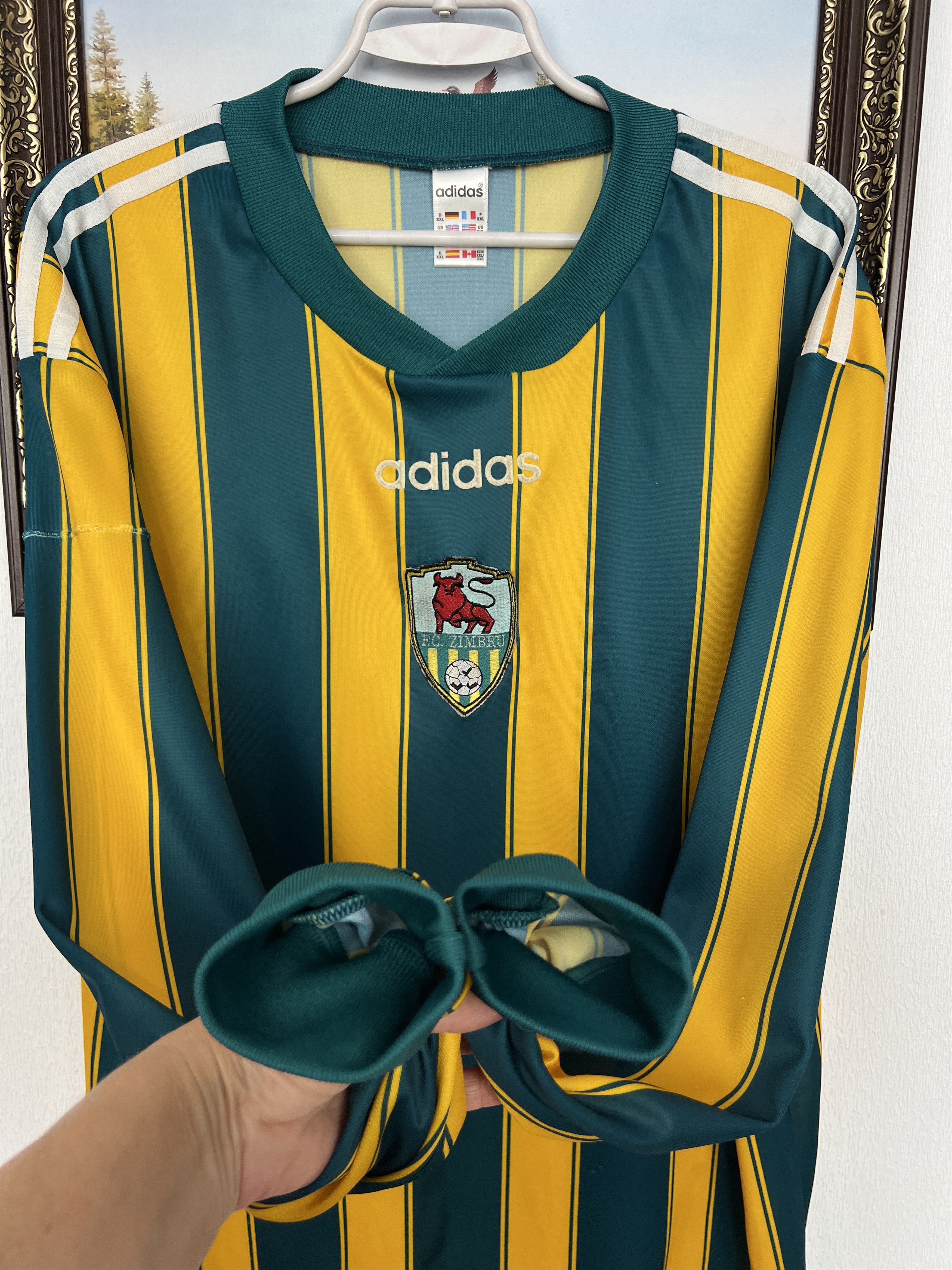 Adidas FC Zimbru Chisinau Home football shirt 1997 Adidas #10 Size US XXL / EU 58 / 5 - 6 Thumbnail