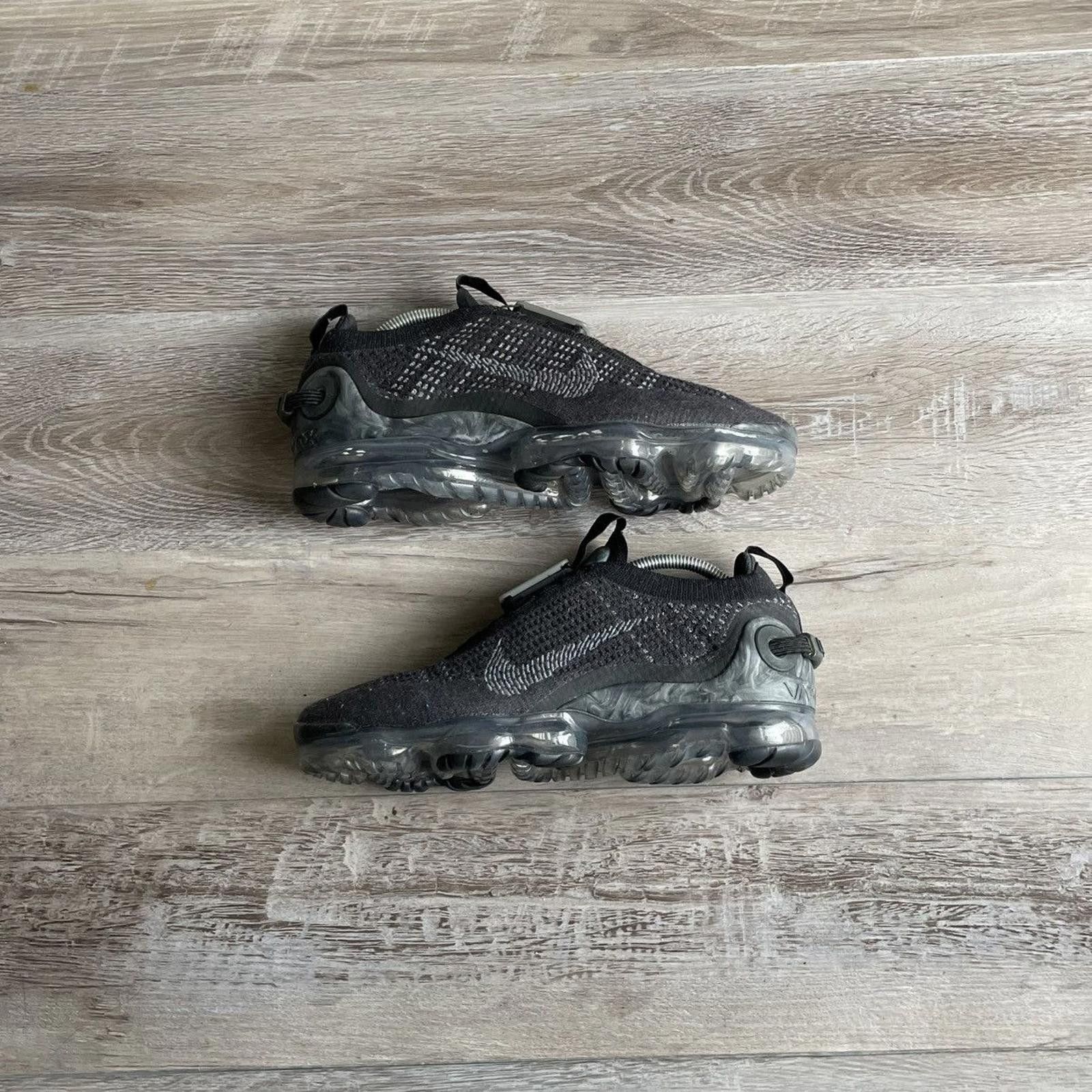 NIKE • Air VaporMax 2020 Flyknit Dark Grey