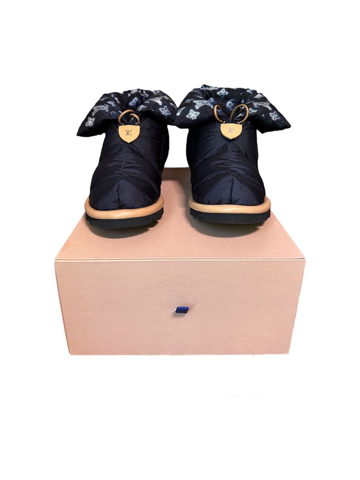 Louis Vuitton Louis Vuitton Pillow Comfort Ankle Boots Size US 6 / IT 36 - 8 Thumbnail