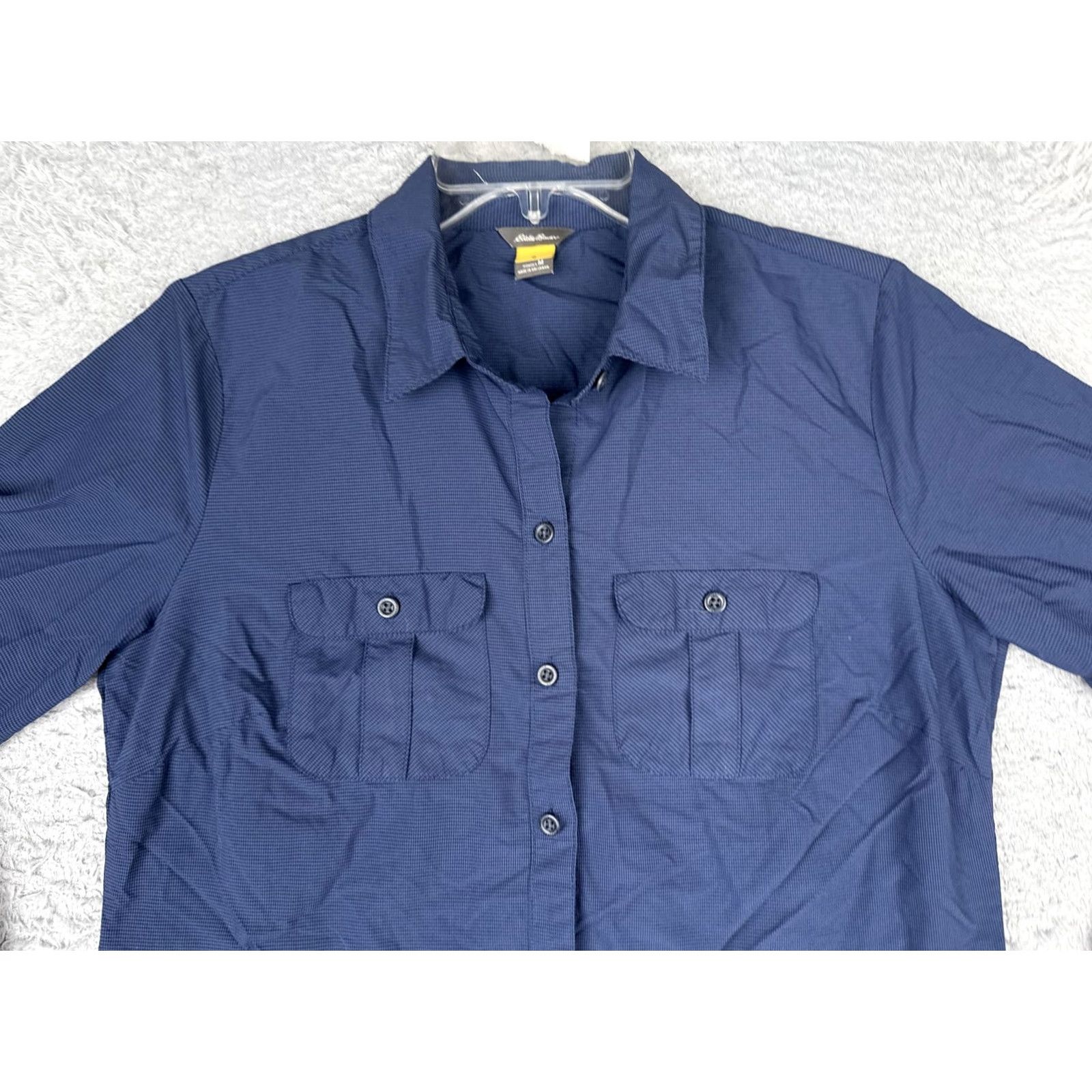 Eddie Bauer Eddie Bauer Shirt Womens Medium Blue Long Sleeve Button Front Hiking Outdoor Size M / US 6-8 / IT 42-44 - 4 Thumbnail