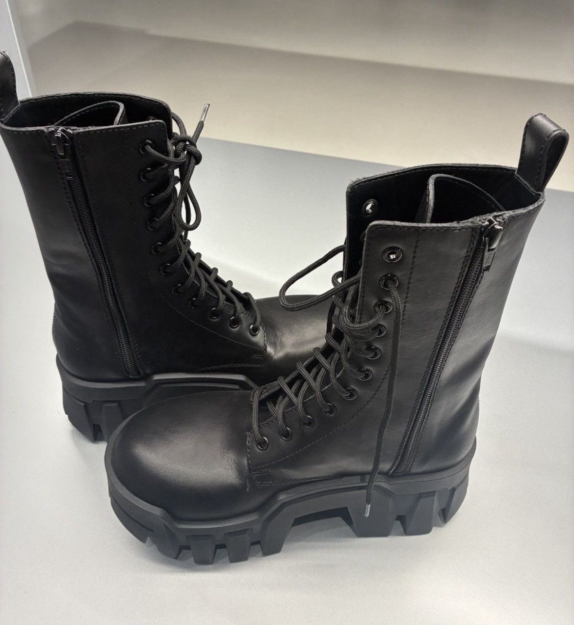 Balenciaga BALENCIAGA Bulldozer Lace-up boots Size US 7 / IT 37 - 12 Thumbnail