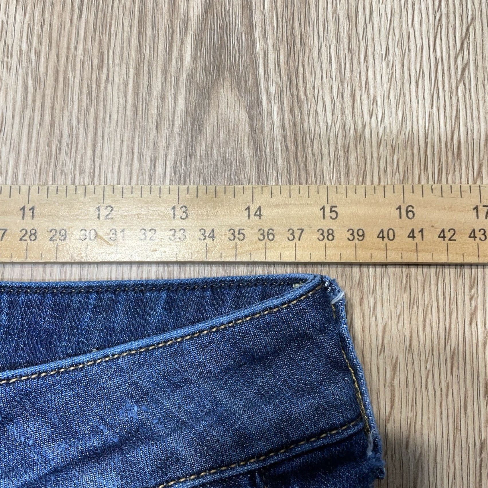 American Eagle Outfitters AMERICAN EAGLE Artist Crop Jeans Size 6 Women Stretch Blue Size ONE SIZE - 4 Thumbnail