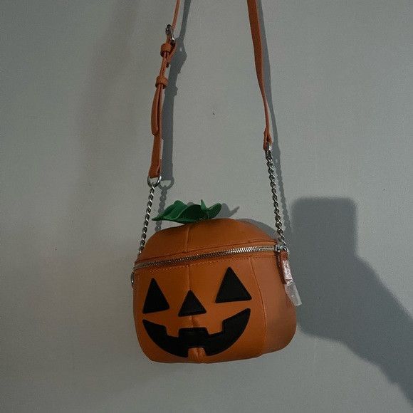 Mad Engine Mad Engine crossbody pumpkin bag NEW Halloween viral Size ONE SIZE - 1 Thumbnail