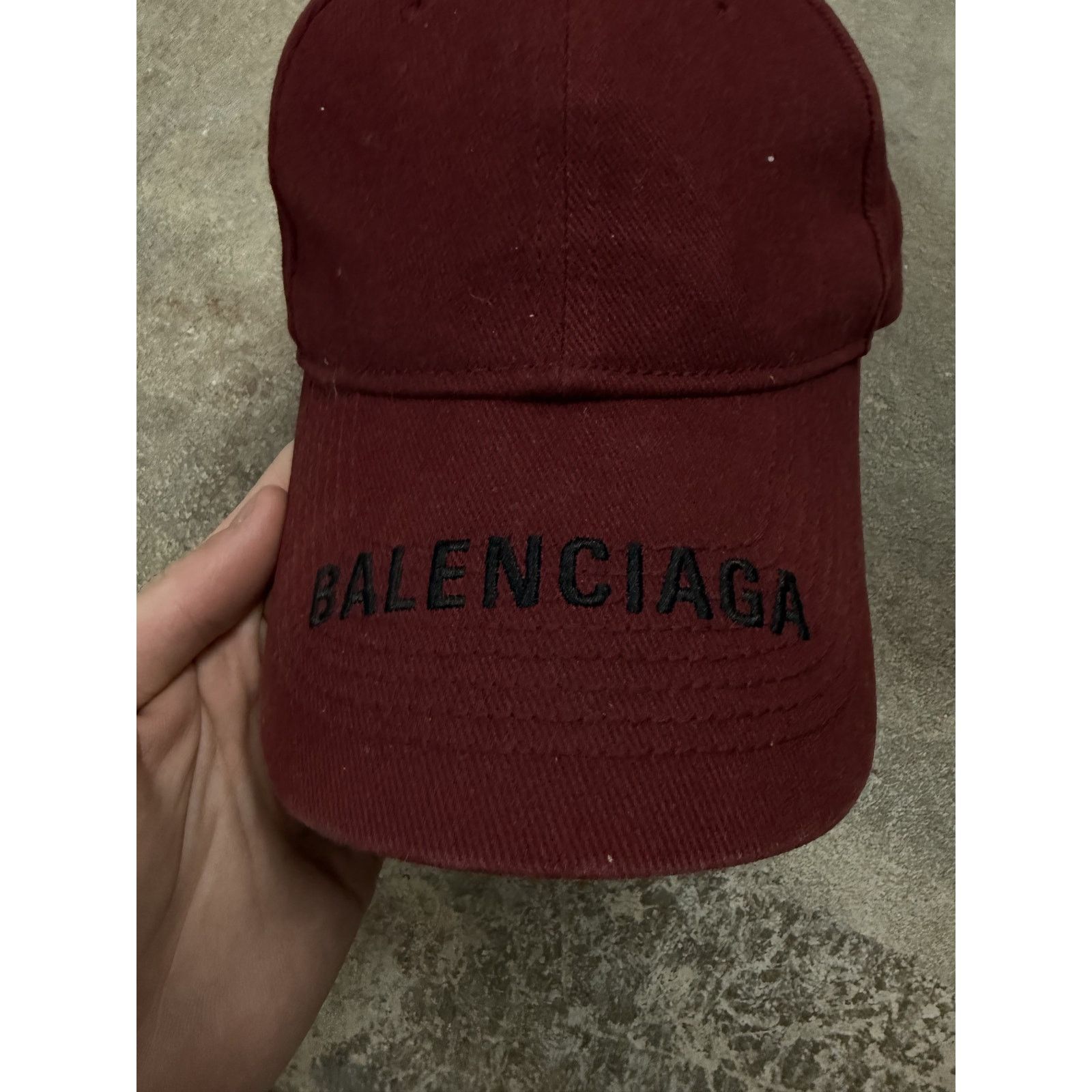 Balenciaga Balenciaga Dad Hat Maroon Black Used OS Size ONE SIZE - 2 Thumbnail