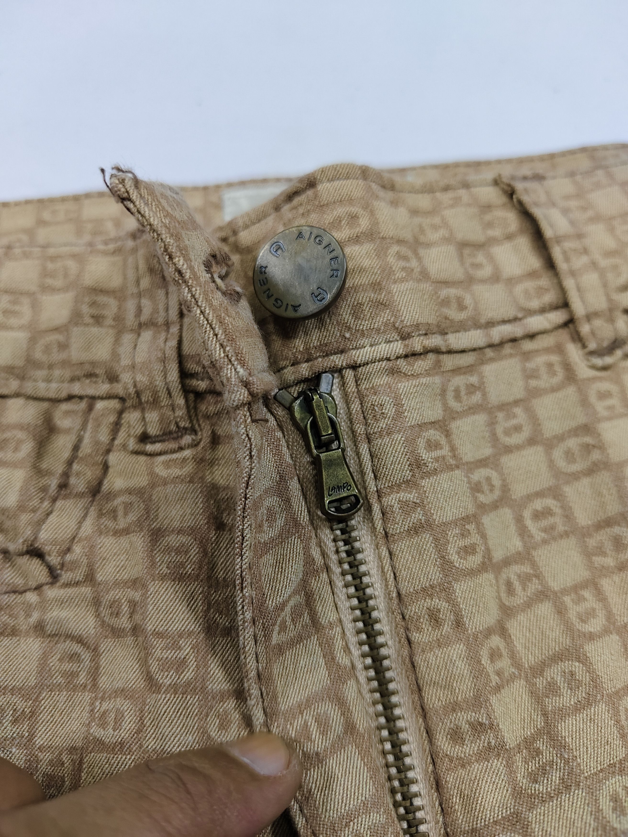 Aigner 00s Aigner- Signature Monogram Italian Archive Pants Size 30" / US 8 / IT 44 - 3 Thumbnail