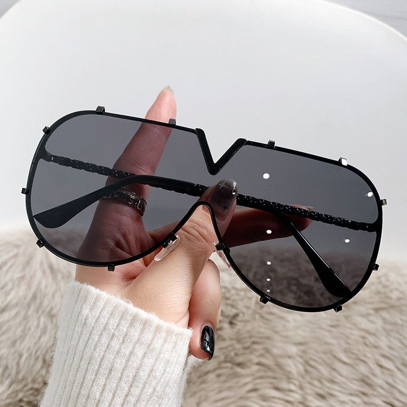 VIBE Rare Street ins style custom avant-garde sunglasses Size ONE SIZE - 4 Thumbnail