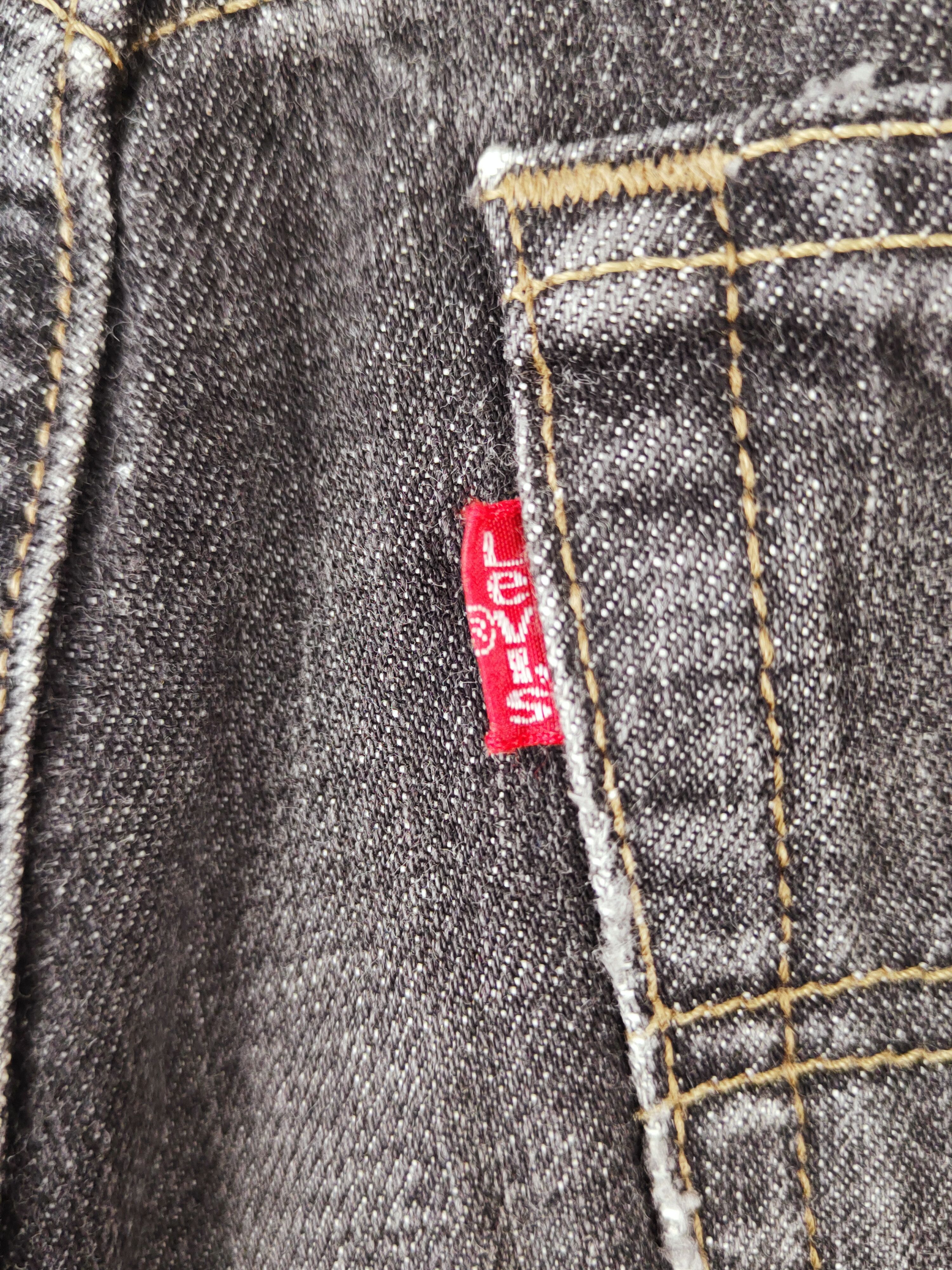 Levi's 552 Levi's Black Distressed Ripped Jeans #W498 Size US 27 - 9 Thumbnail
