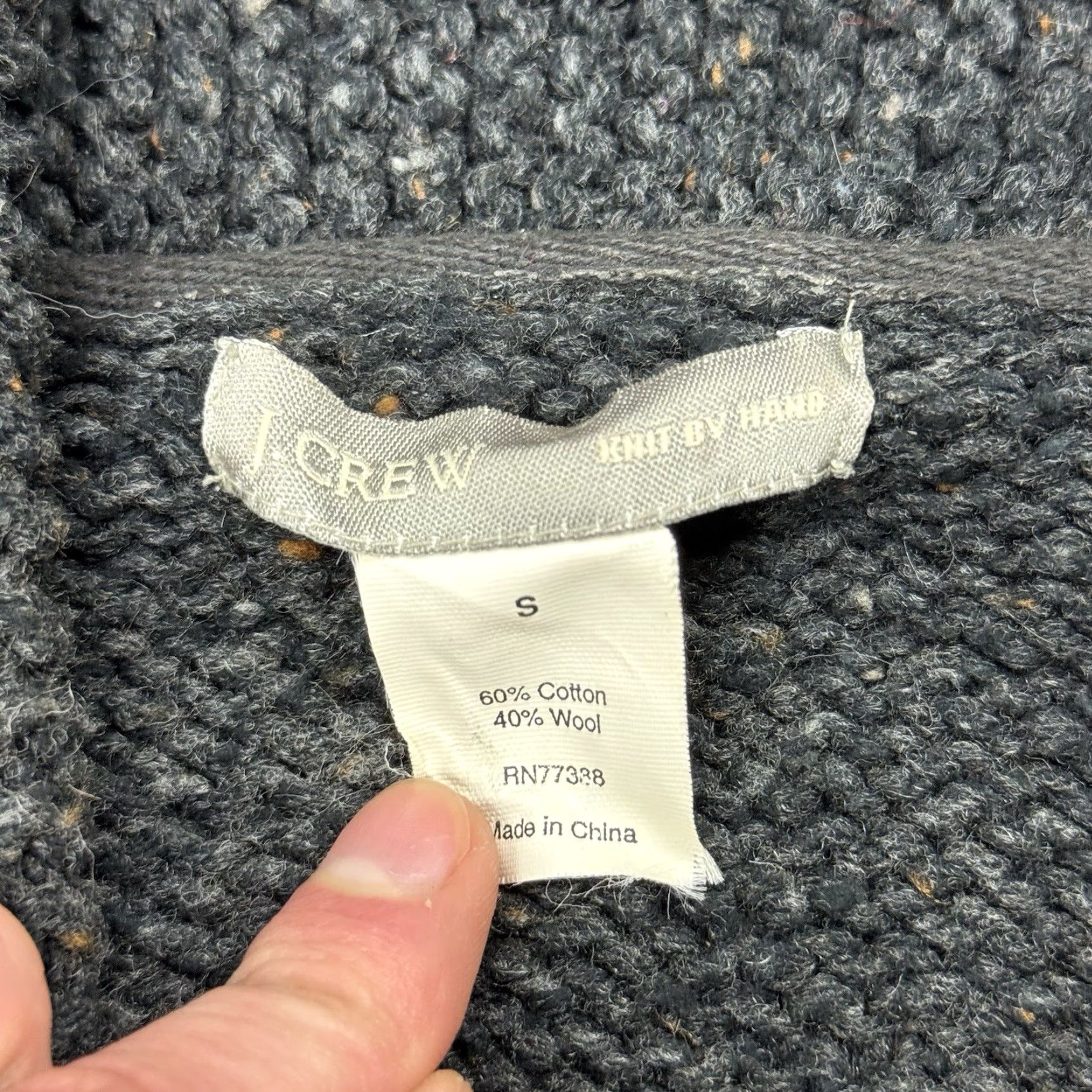 J.Crew J.CREW Cardigan Knit by Hand Dark Grey Wool Blend Belted Wood Buttons S Women's Sweater Cable Knit Fisherman Pattern Vintage No Size S / US 4 / IT 40 - 3 Thumbnail
