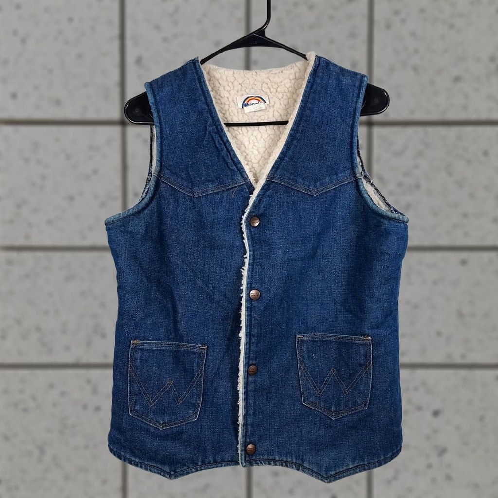Wrangler VINTAGE Wrangler Denim Vest Mens Medium Western Blue Lined Sherpa Button-Down USA 987BWWR Size US M / EU 48-50 / 2 - 1 Thumbnail