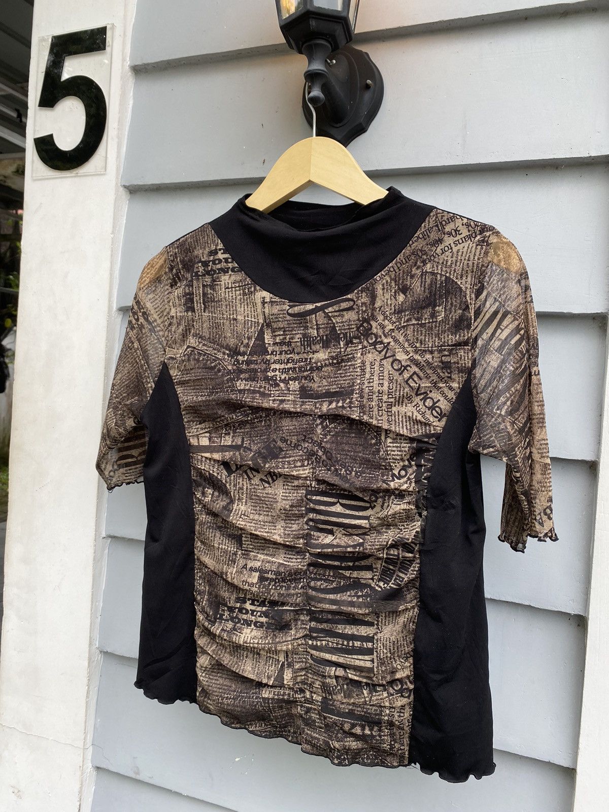 If Six Was Nine Evident Newspaper Ruffle Accent Tee John Galliano Style Size US M / EU 48-50 / 2 - 9 Thumbnail