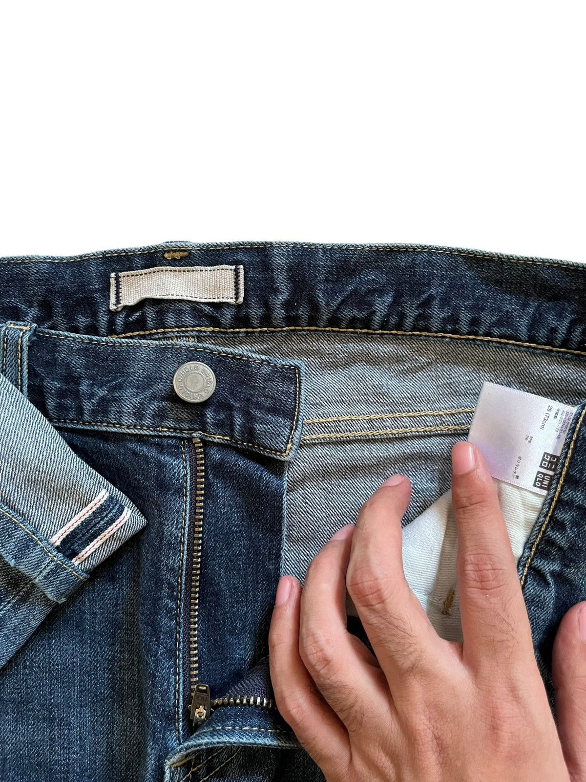 Uniqlo SALES🔥Vintage Japanese Uniqlo Selvedge Faded Wash Jeans Size US 31 - 10 Thumbnail