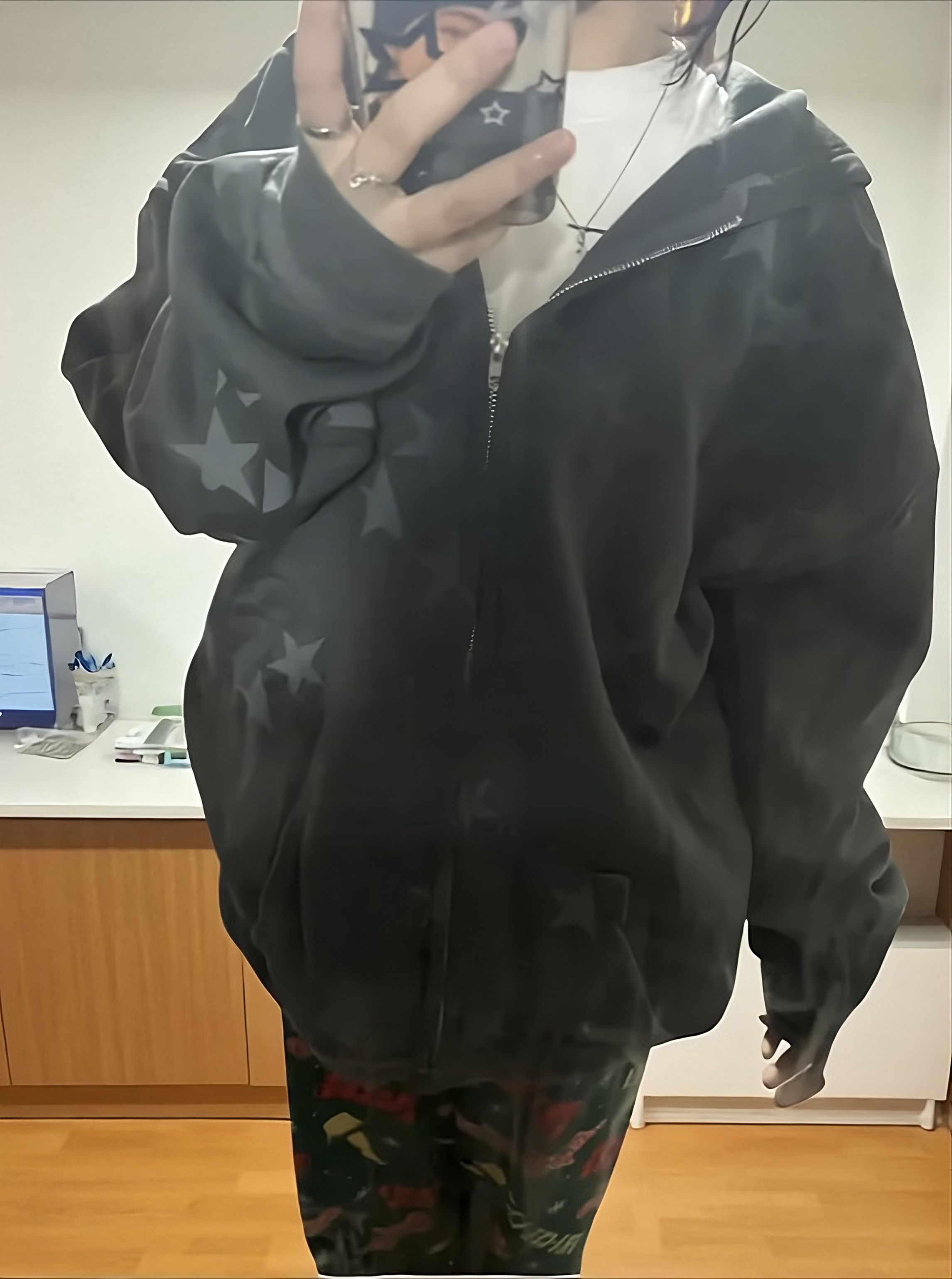 Japanese Brand Oversized zip-up hoodie with star print Y2K emo vibes Size XL / US 12-14 / IT 48-50 - 4 Thumbnail