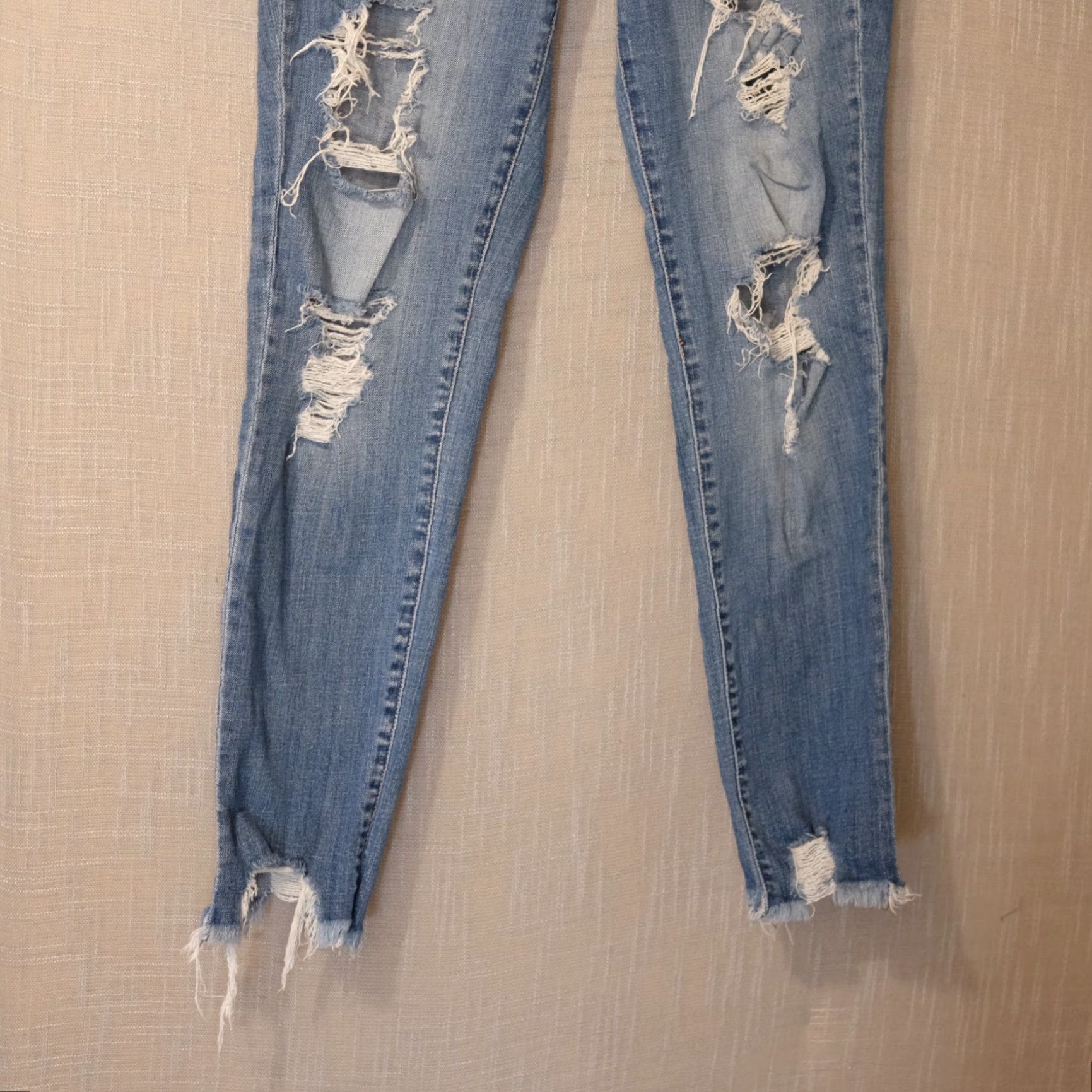 Vintage VINTAGE KanCan Jeans Distressed Raw Hem Medium Wash Mid-Rise Juniors 13/30 #A17-2 Size 34" / US 12 / IT 48 - 3 Thumbnail