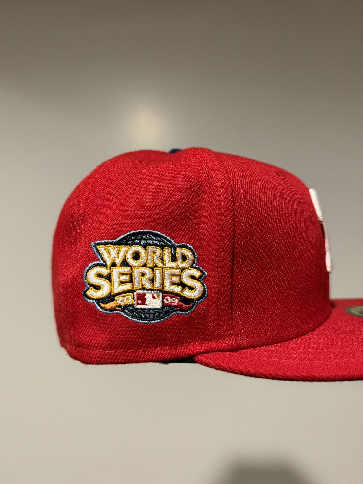 Hat Club × MLB × New Era Hatclub Exclusive Philadelphia Phillies Red Icy Size 7 Size ONE SIZE - 2 Thumbnail