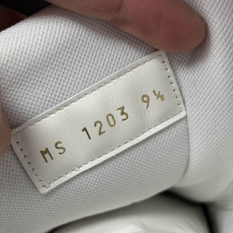 Louis Vuitton Louis Vuitton Panda Print Low-Top Sneakers -2508 Size US 10.5 / EU 43-44 - 5 Thumbnail