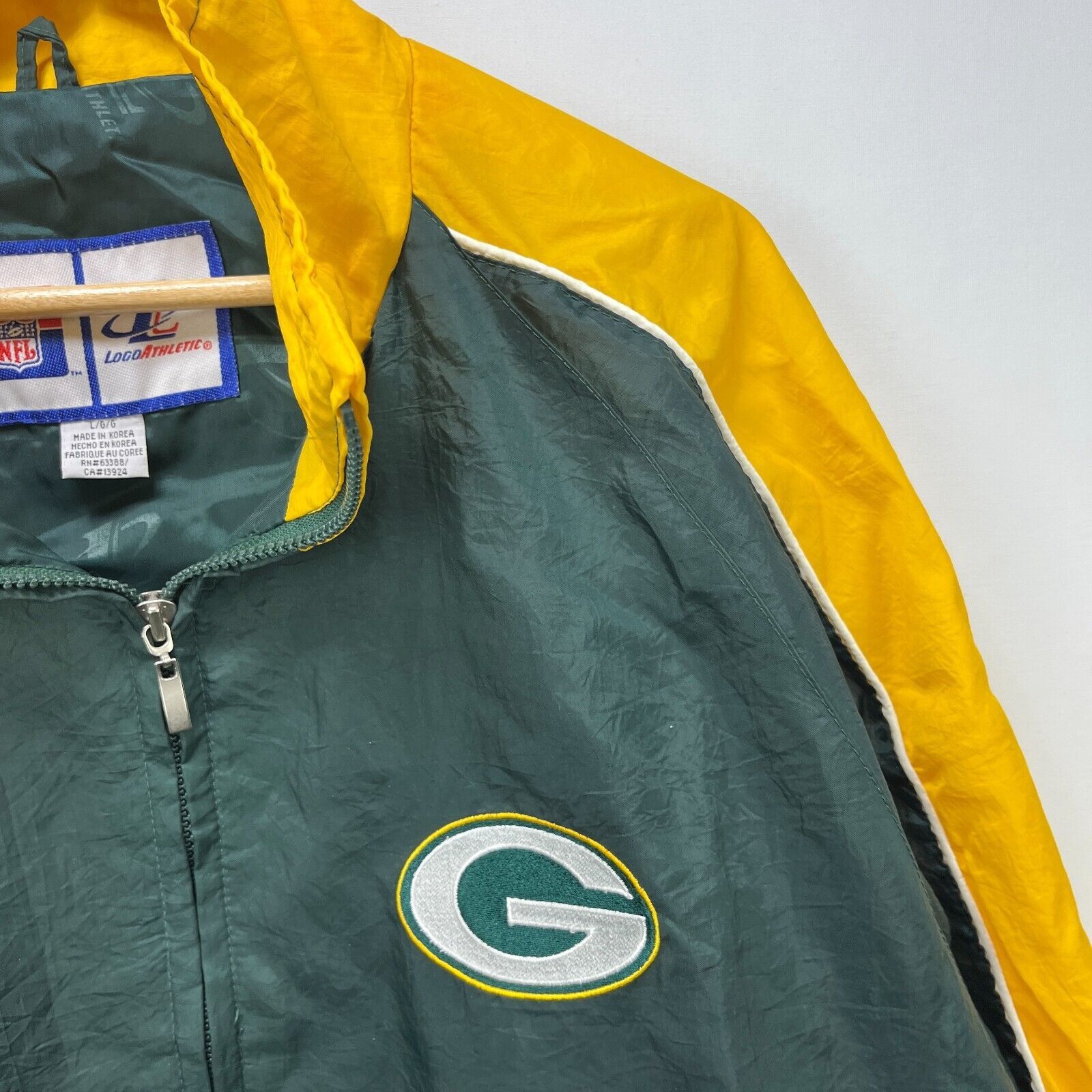 NFL × Vintage Vintage 90s Green Bay Packers LogoAthletic Windbreaker Large Size US L / EU 52-54 / 3 - 5 Thumbnail
