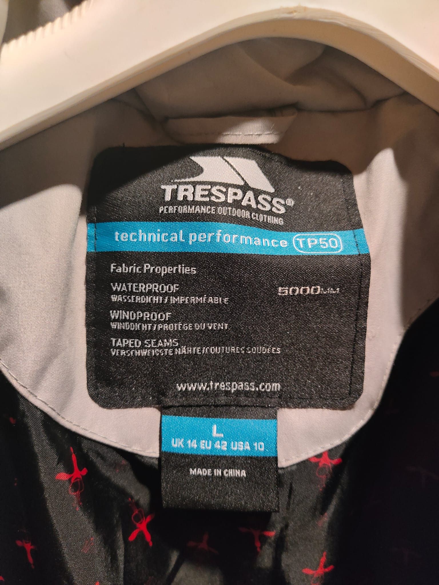 Other TRESPASS Windbreaker Waterproof Jacket Coat with Fur Size L / US 10 / IT 46 - 6 Thumbnail
