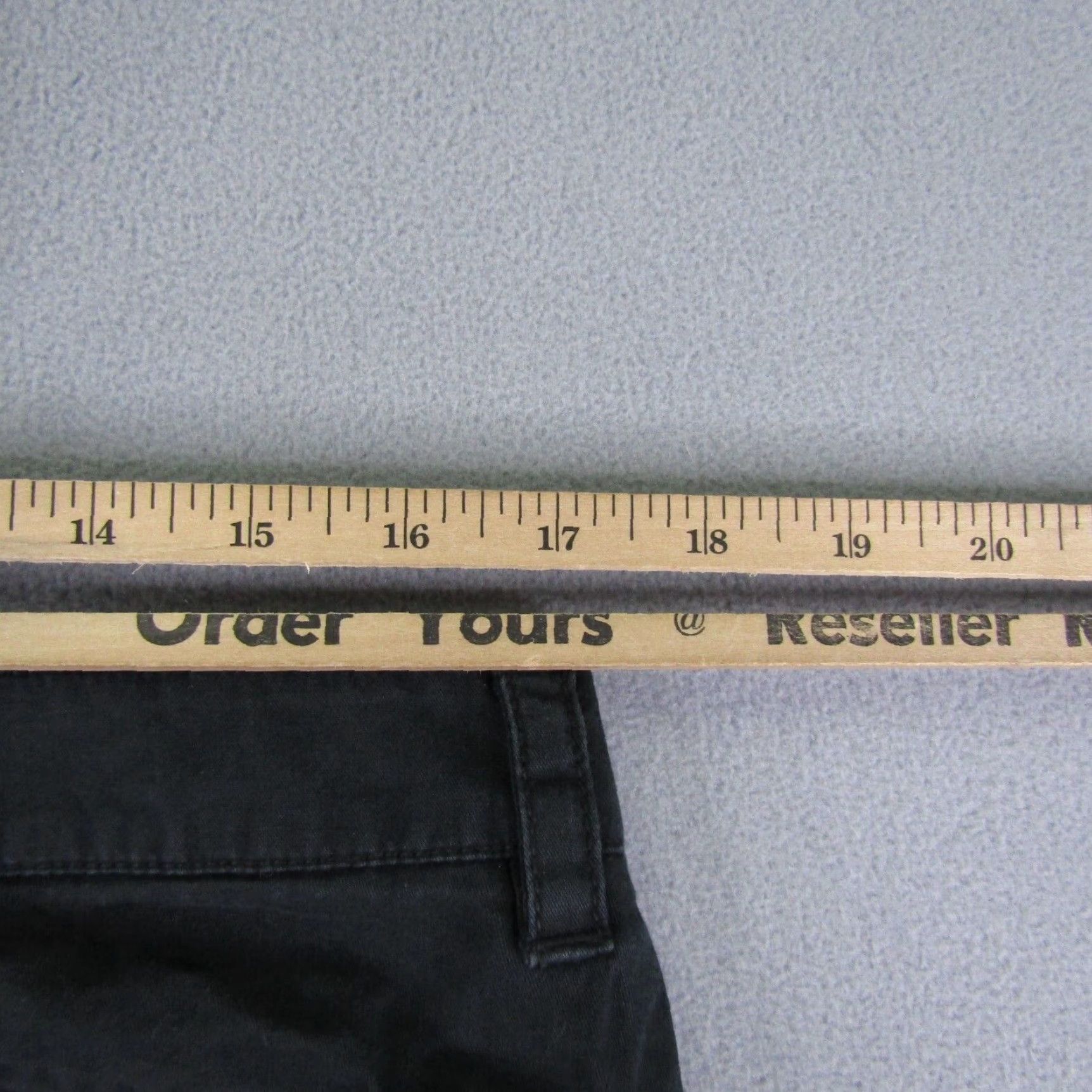 Vintage Columbia Shorts Womens 14 Black Solid Cotton Chino Outdoors Bermuda Trail Hiking Size 36" / US 14 / IT 50 - 6 Thumbnail