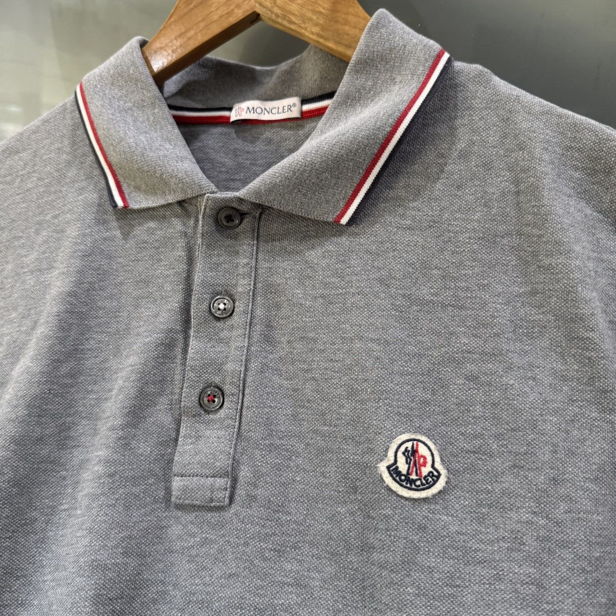 Moncler Moncler classic grey polo shirt Size US XL / EU 56 / 4 - 2 Thumbnail