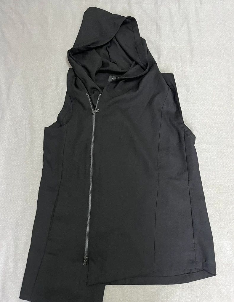 Yohji Yamamoto Asymmetrical Hooded Vest Coat for Women-2506 Size XXS / US 00 / IT 34 - 2 Thumbnail