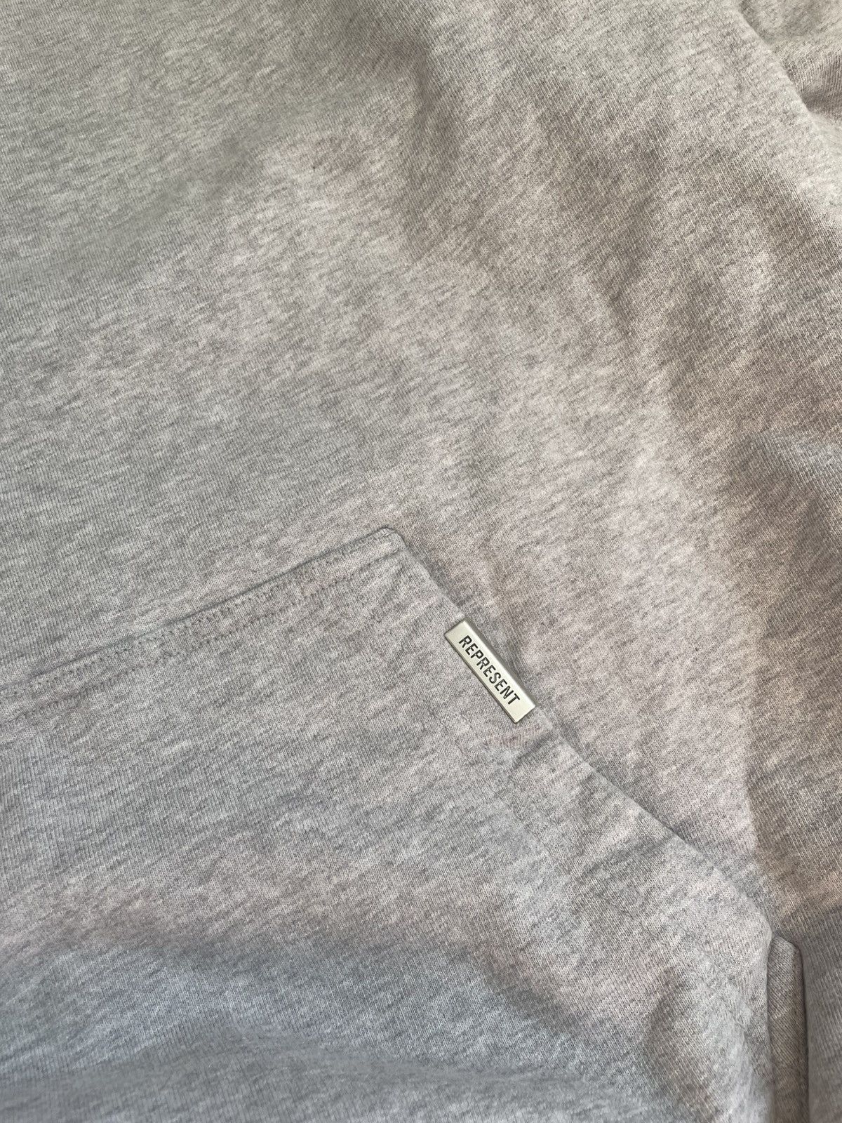 Designer × Represent Clo. Represent Clo Big Logo Hoodie Owners Club Hypebeast Minimal Size US S / EU 44-46 / 1 - 7 Thumbnail