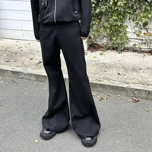 Japanese Brand × Jean Cotton Embroidery Baggy Black Flare Pants Size US 32 / EU 48 - 1 Thumbnail