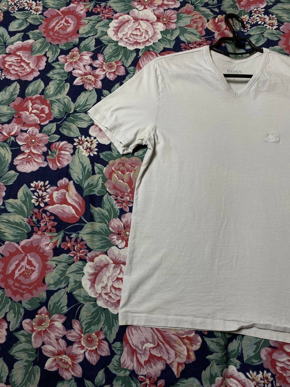 Hugo Boss × Vintage Hugo Boss T-Shirt Mens S Short Sleeve White Size US S / EU 44-46 / 1 - 10 Thumbnail