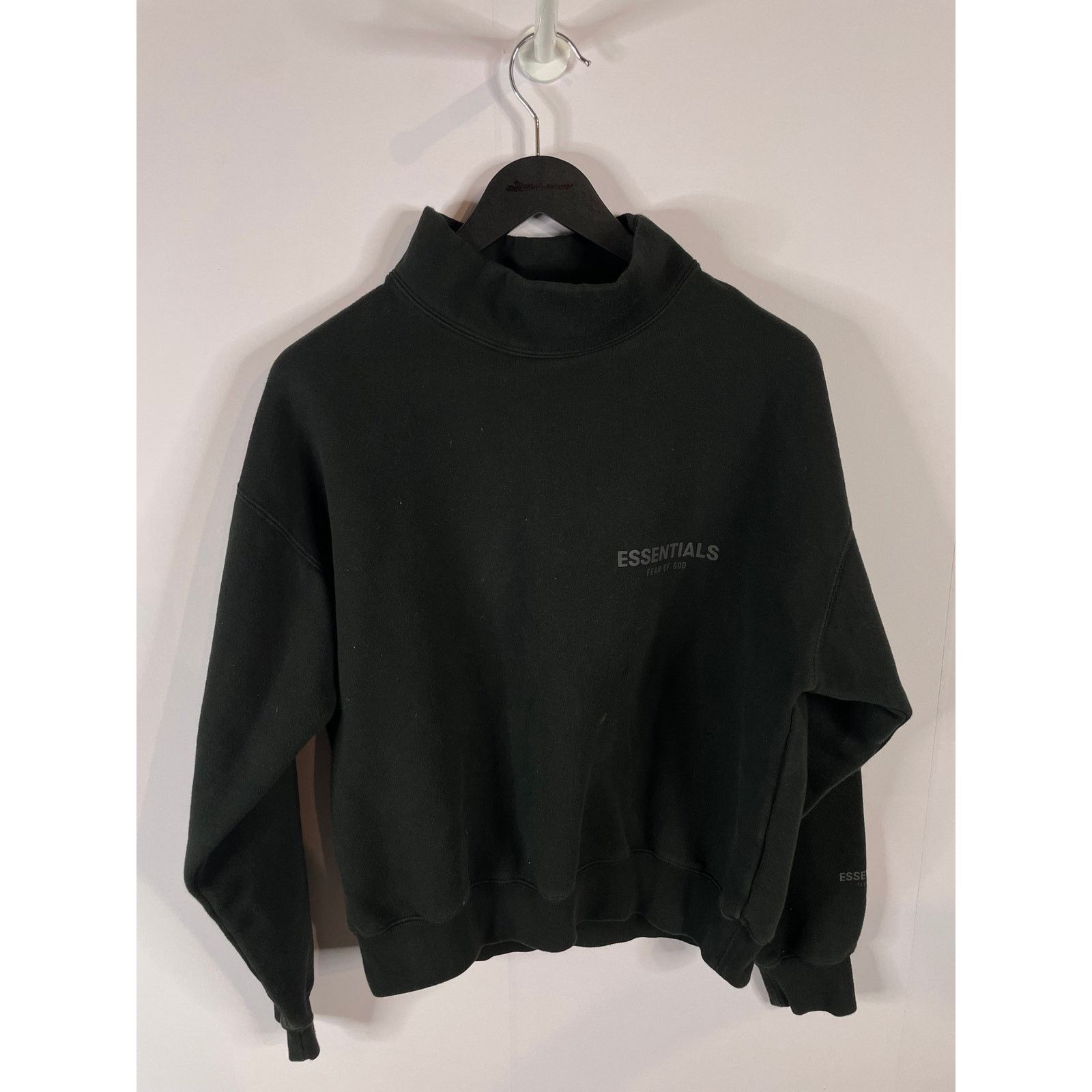 Essentials Black Crewneck 3M Used XXS