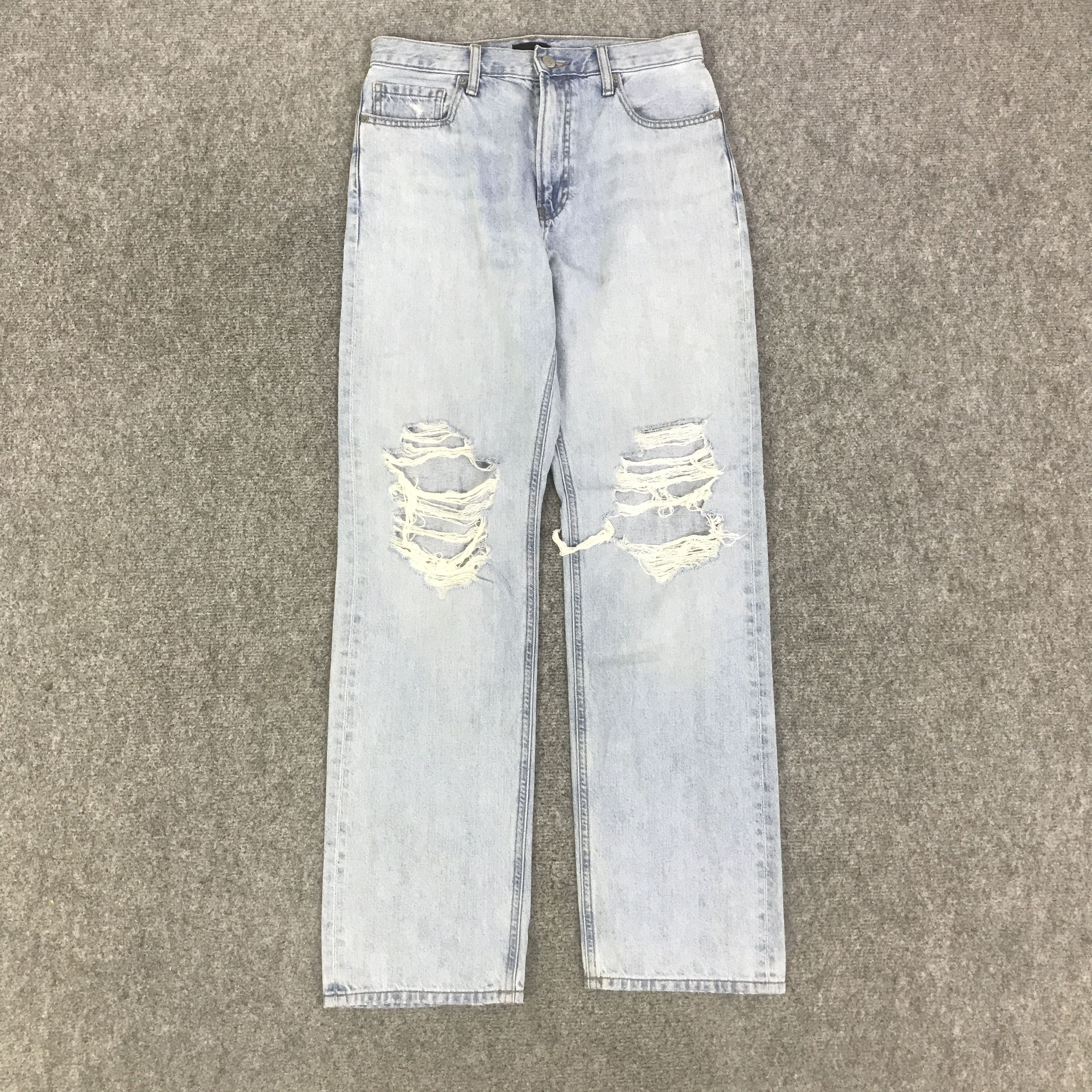 Japanese Brand JAPAN UNIQLO DISTRESSED DENIM JEANS PANTS K129B11 Size US 28 / EU 44 - 1 Thumbnail